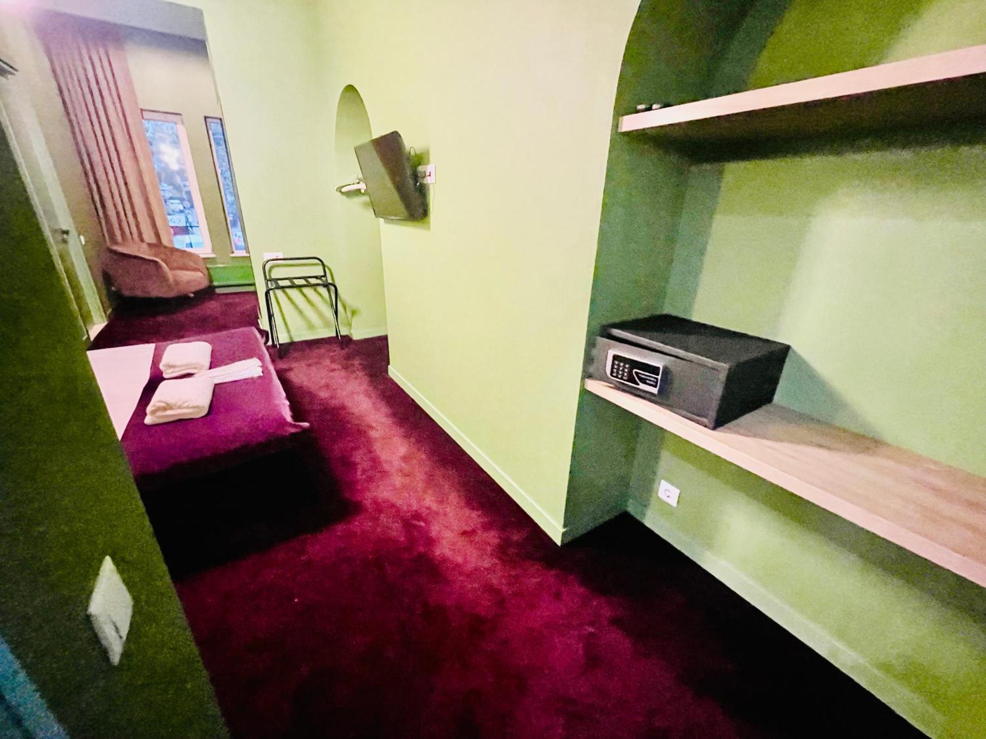 Freeze Inn Тбилиси Экстерьер фото