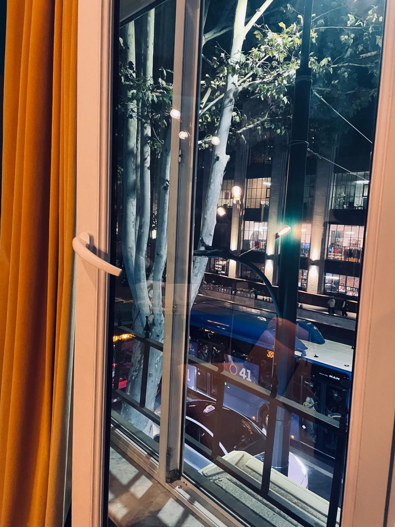 Freeze Inn Тбилиси Экстерьер фото